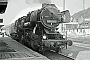 Krauss-Maffei 16480 - DR "52 8116-7"
29.09.1983 - Meiningen (Thüringen), Bahnhof
Jörg Helbig
